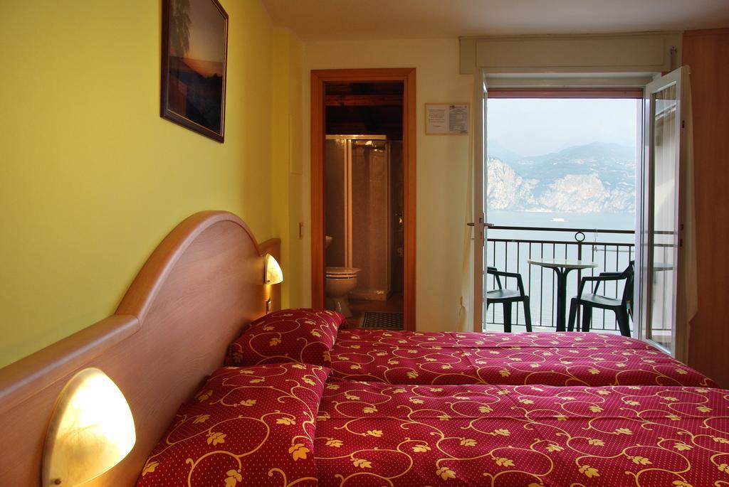 Hotel Residence Panoramica Brenzone sul Garda Phòng bức ảnh